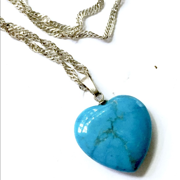 Vintage Jewelry - Turquoise Stone Heart Necklace Vintage Vintage Jewelry - Turquoise Stone Heart Necklace Vintage
